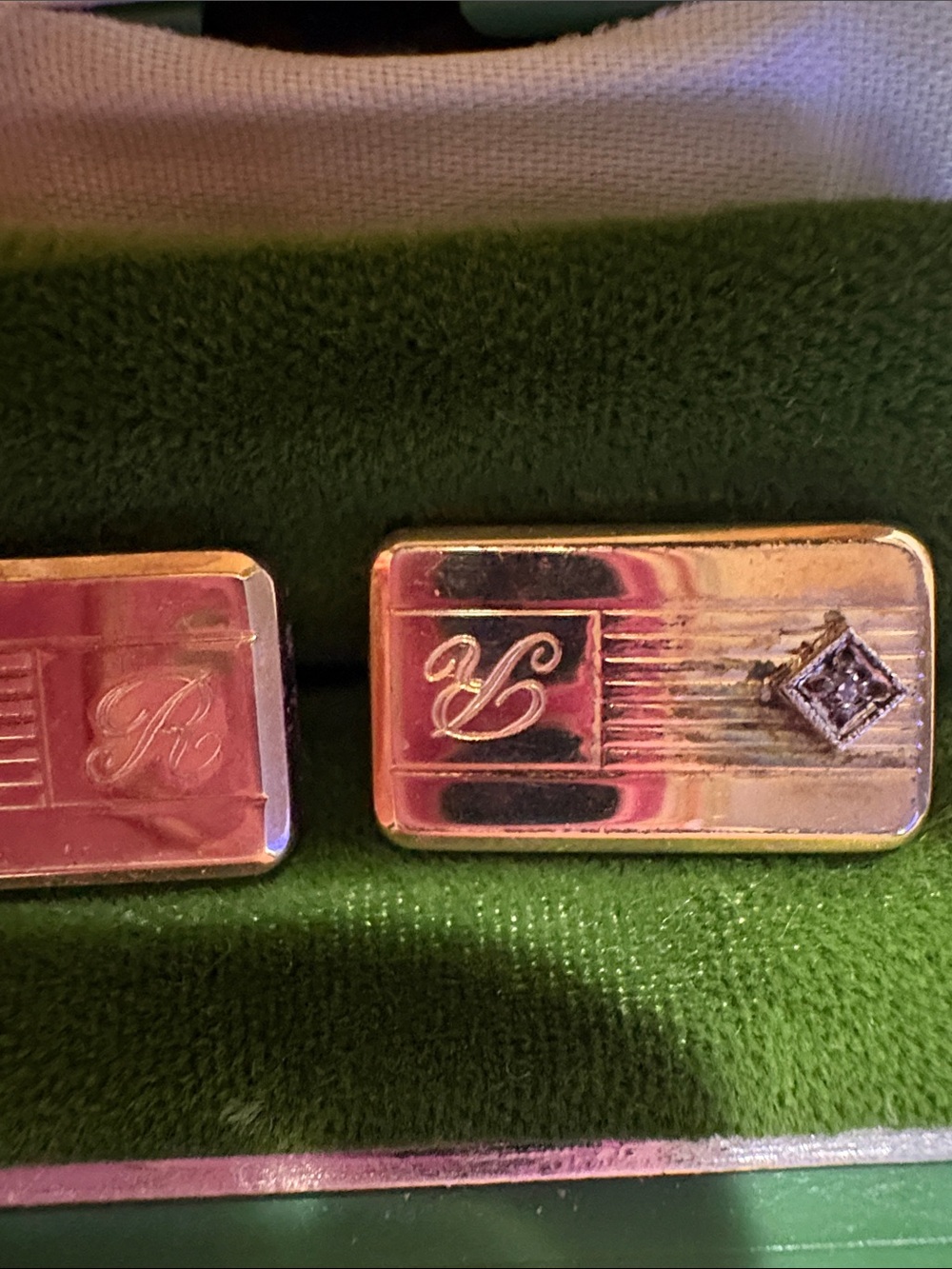 Gold and Black Rectangular Cufflinks - Picture 2 of 6